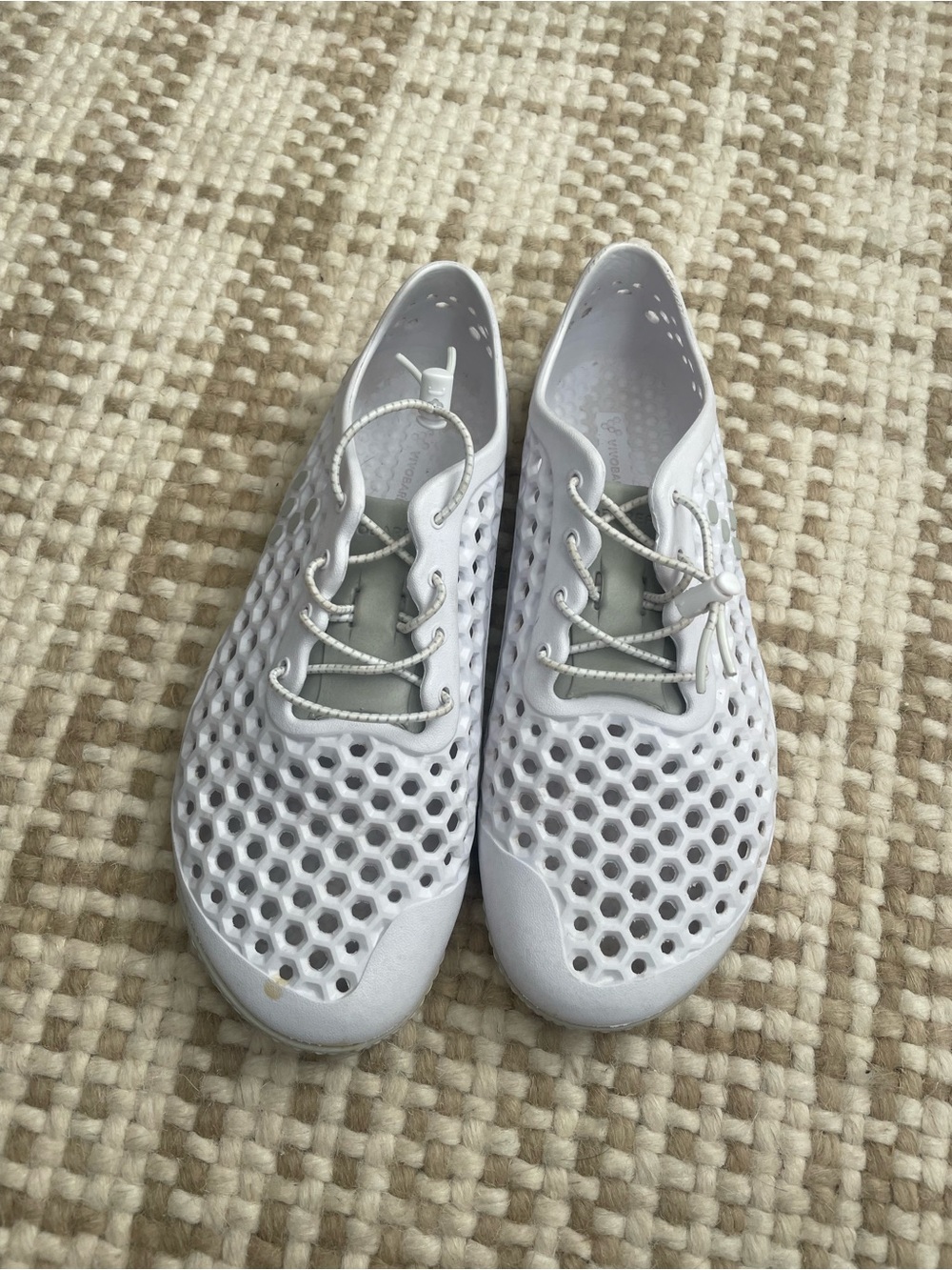 Vivo barefoot White Women's Perforated Water-Friendly Sneakers